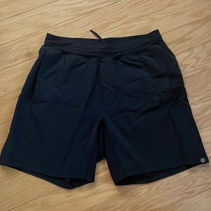Mens size medium lululemon shorts